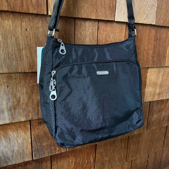 NWT Baggallini Black Joey Large Hobo with Adjustable Strap -10” H x 11" W x 5” D - Picture 10 of 14